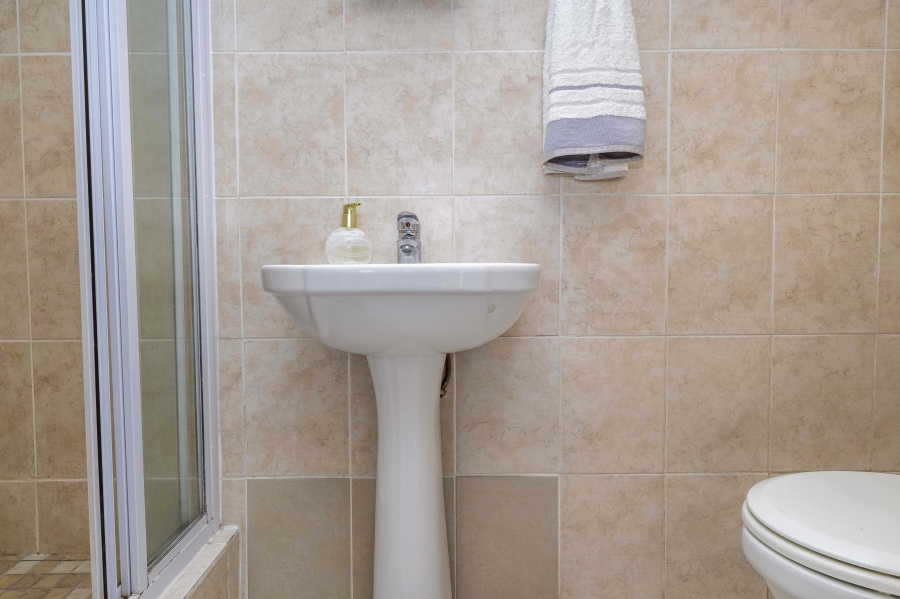 2 Bedroom Property for Sale in Normandie Western Cape